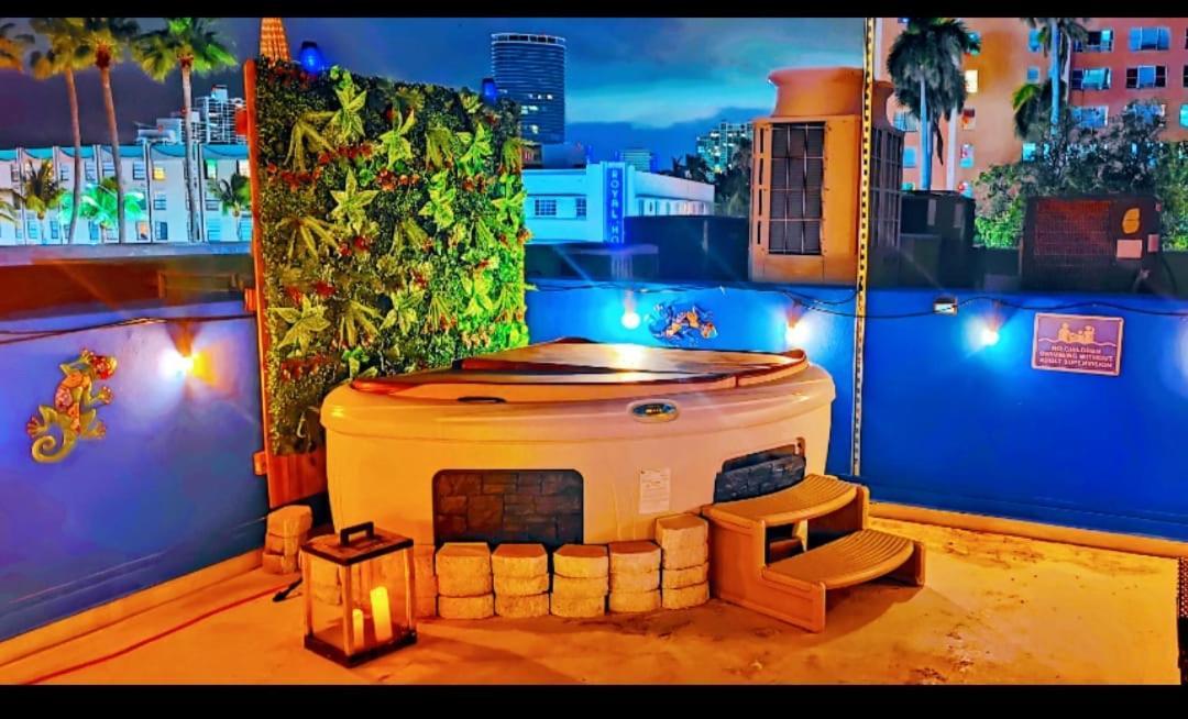 2Bedroom 2Bath Loft Exclusive Rooftop&Jacuzzi,1Block From Beach マイアミビーチ エクステリア 写真